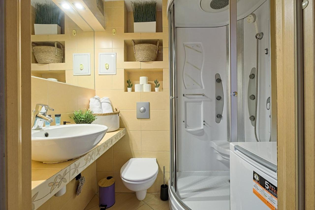 Апартаменты 2Br Apt Balcony Tamka 17 Ac Варшава Экстерьер фото
